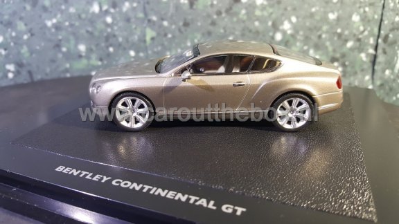 Bentley Continental GT 2011 bruin 1:43 Minichamps - 1