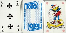 Volledig kaartspel 52 kaarten + 2 jokers + bridge scoring table van  TOTO