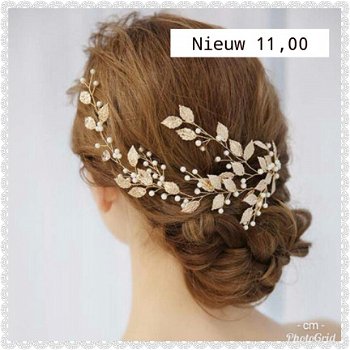 TIARA DIADEEM BRUID HAARVERSIERING IN GOUDKLEUR MET PARELS - 1