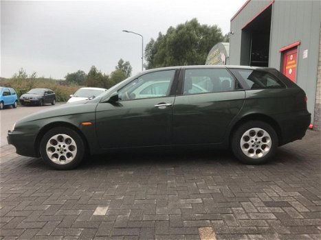 Alfa Romeo 156 Sportwagon - 1.6-16V T.Spark - 1