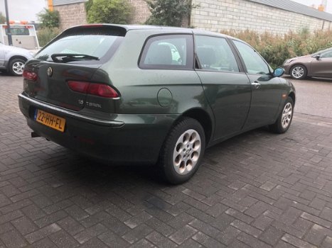 Alfa Romeo 156 Sportwagon - 1.6-16V T.Spark - 1