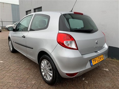 Renault Clio - 1.2 TCe Special Line - Navigatie - 1