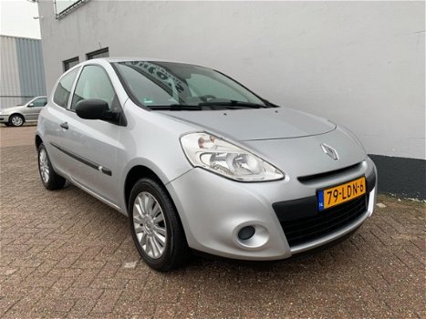 Renault Clio - 1.2 TCe Special Line - Navigatie - 1