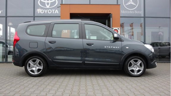 Dacia Lodgy - 1.6 SCe Stepway 5p. NAVIGATIE / CRUISE / PDC - 1