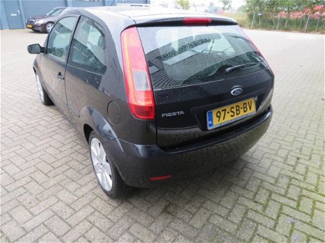 Ford Fiesta - 1.3 Futura klein en zuinig - 1