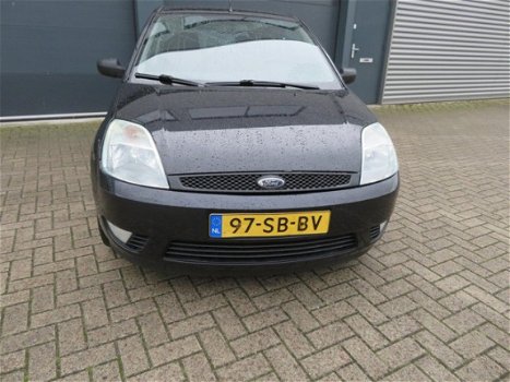 Ford Fiesta - 1.3 Futura klein en zuinig - 1