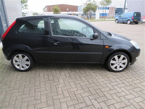 Ford Fiesta - 1.3 Futura klein en zuinig - 1