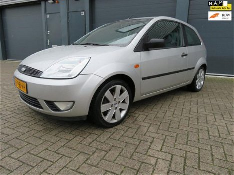 Ford Fiesta - 1.3 Futura klein en zuinig - 1