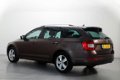 Skoda Octavia Combi - 1.6 TDI Greenline Businessline 6-bak Navi Climate Control ParkAssist 20ox Vw-A - 1 - Thumbnail