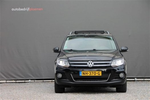 Volkswagen Tiguan - 1.4 TSI BMT Cup - 122 pk *Panorama / Xenon / Navi / Park Assist - 1