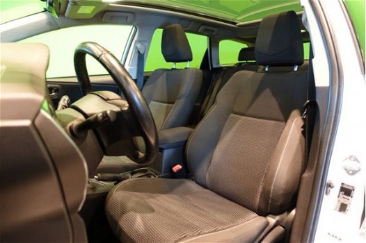Toyota Auris Touring Sports - AUTOMAAT 1.8 Hybrid Camera | Panoramadak | Navigatie - 1