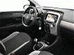 Toyota Aygo - 1.0 VVT-i x-play airco / cruise / camera / zwart-metallic / 41 dkm - 1 - Thumbnail