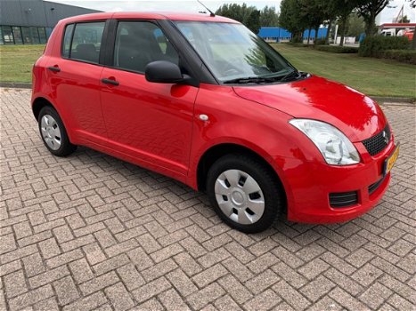 Suzuki Swift - 1.3 Base - 1