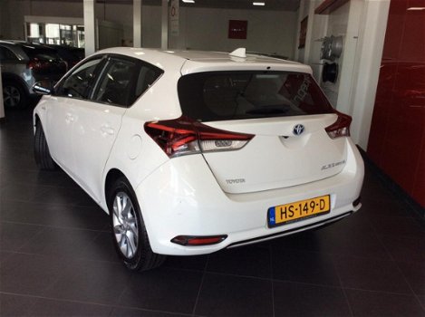 Toyota Auris - 1.8 Hybrid 136pk CVT Aspiration + Navi - 1