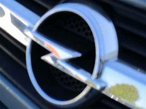 Opel Meriva - 1.6 16V 77KW Automaat Enjoy - Airco - Weinig KM - 1