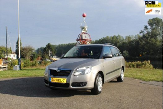 Skoda Fabia Combi - 1.4-16V Ambiente - 1