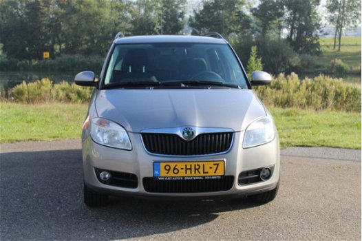 Skoda Fabia Combi - 1.4-16V Ambiente - 1