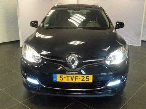 Renault Mégane Estate - TCe 115 Bose | Full Map Navigatie | Metaalkleur | 17'' LM Velgen | Airco Cli - 1