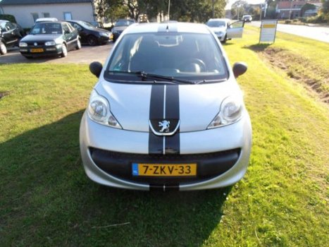 Peugeot 107 - 1.0-12V XR - 1