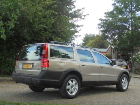 Volvo V70 Cross Country - 2.4 T Prestige Line * Airco * Leder * Automaat * KOOPJE - 1