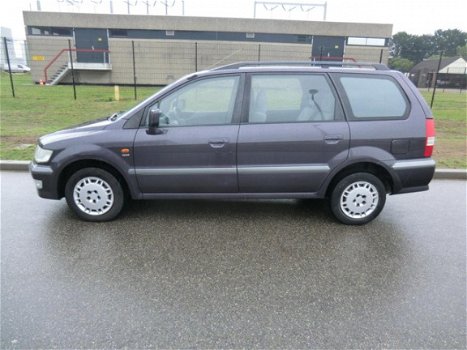 Mitsubishi Space Wagon - 2.4 GDI GLXi 6p - 1