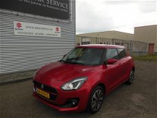 Suzuki Swift - 1.0 Stijl Smart Hybrid I airco I Cruise control I Achteruitrijcamera I Staat in Hooge