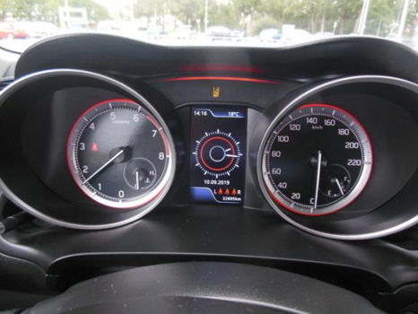 Suzuki Swift - 1.0 Stijl Smart Hybrid I airco I Cruise control I Achteruitrijcamera I Staat in Hooge - 1