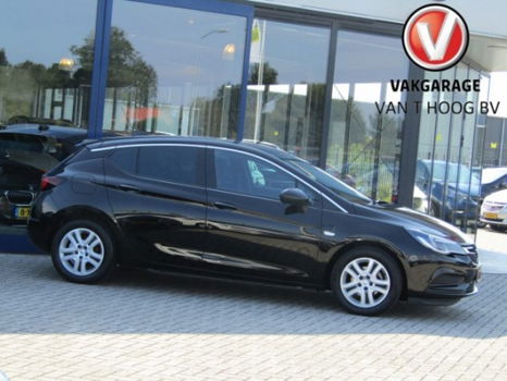 Opel Astra - 1.0 Turbo Automaat Online Edition ECC PDC NAVI - 1