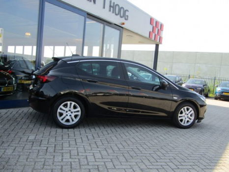 Opel Astra - 1.0 Turbo Automaat Online Edition ECC PDC NAVI - 1