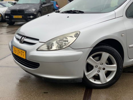 Peugeot 307 SW - 2.0 16V/Panorama/AUTOMAAT/7persoons - 1