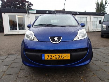 Peugeot 107 - 1.0-12V XS - 1