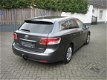 Toyota Avensis Wagon - 1.8 VVTi Dynamic Business Special leder bekleding - 1 - Thumbnail