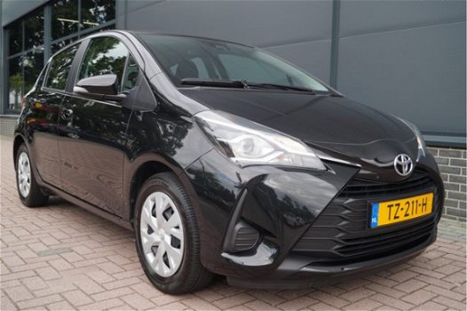 Toyota Yaris - 1.0 VVT-i Energy l Navigatie l Safety Sense - 1