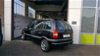 Opel Zafira - 1.6-16V Comfort Nap 7 persoons dealercar Mooiste van Nederland - 1 - Thumbnail