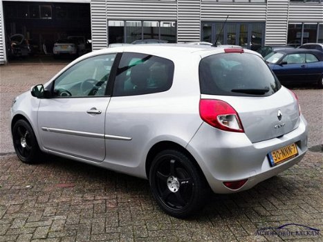 Renault Clio - 1.2 16V 75 Sélection Business - 1