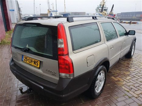 Volvo V70 Cross Country - 2.4 T Geartr. Comf - 1