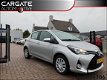 Toyota Yaris - 1.5 Full Hybrid Dynamic NAV|CLIMA|CAM|1STE EIG|GARANTIE|STOELVER|CRUSCNT|AUT - 1 - Thumbnail