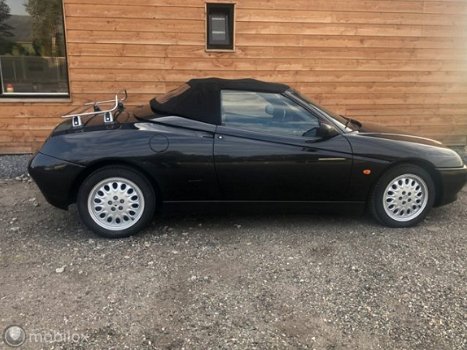 Alfa Romeo Spider - 2.0-16V T.Spark - 1