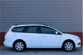 Ford Focus Wagon - 1.8 125pk Trend Navigatie | Airco | Cruise | Trekhaak - 1 - Thumbnail