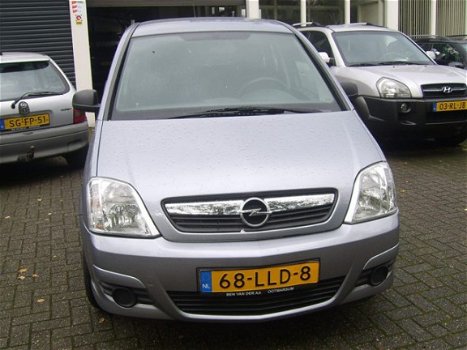 Opel Meriva - 1400 ESSENTIA - 1