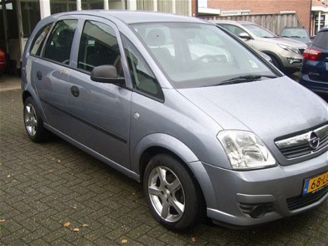 Opel Meriva - 1400 ESSENTIA - 1