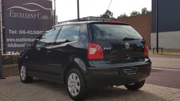 Volkswagen Polo - 1.4-16V Highline Airco/Electr.Ramen/Nw.APK/ - 1