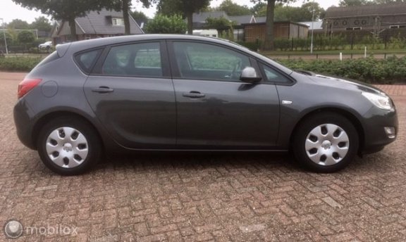 Opel Astra - 1.4 Turbo Edition - 1