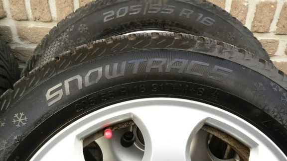 Originele Audi A4 winterbandenset, Vredestein snowtrack 5 - Afbeelding 3