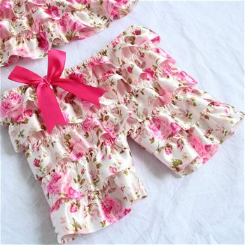 Petticoat broekje en topje met rozen mt 74/80 - 2