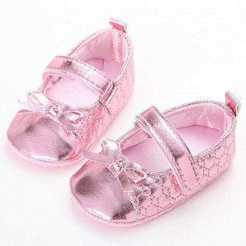 BABY SCHOENEN IN METALLIC ROZE MAAT 18 - 0