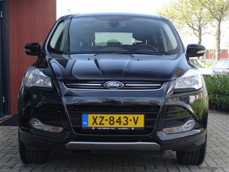 Ford Kuga - EcoBoost 183PK Titanium 4WD Aut. Leder Park- assist Bluetooth etc - 1