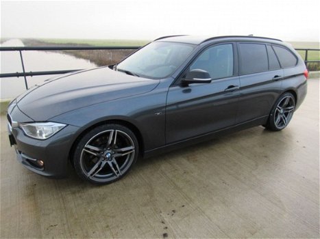 BMW 3-serie Touring - 320d sDrive High Ex, sportleer, M pakket, nieuwstaat - 1