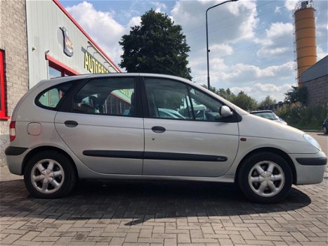 Renault Scénic - 1.6-16V RXT - 1