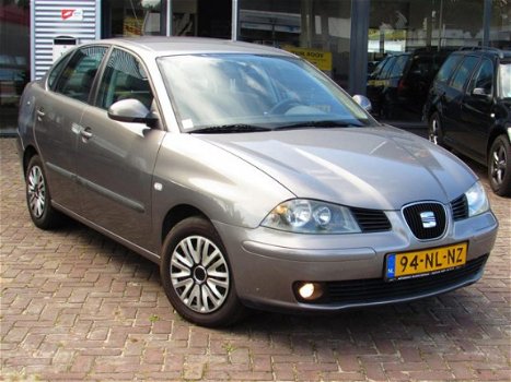 Seat Cordoba - 1.4-16V Signo AIRCO/ECC CRUISECONTROL - 1